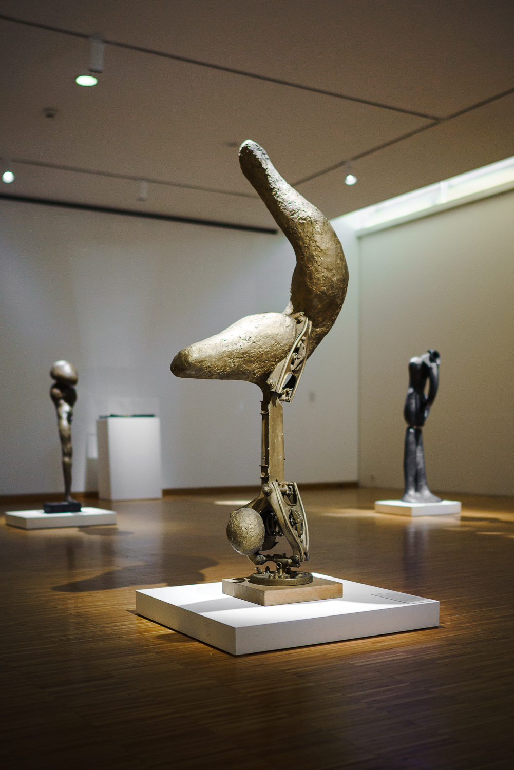 sculpture de la sculptrice polonaise Alina Szapocznikow exposée au musée de grenoble
