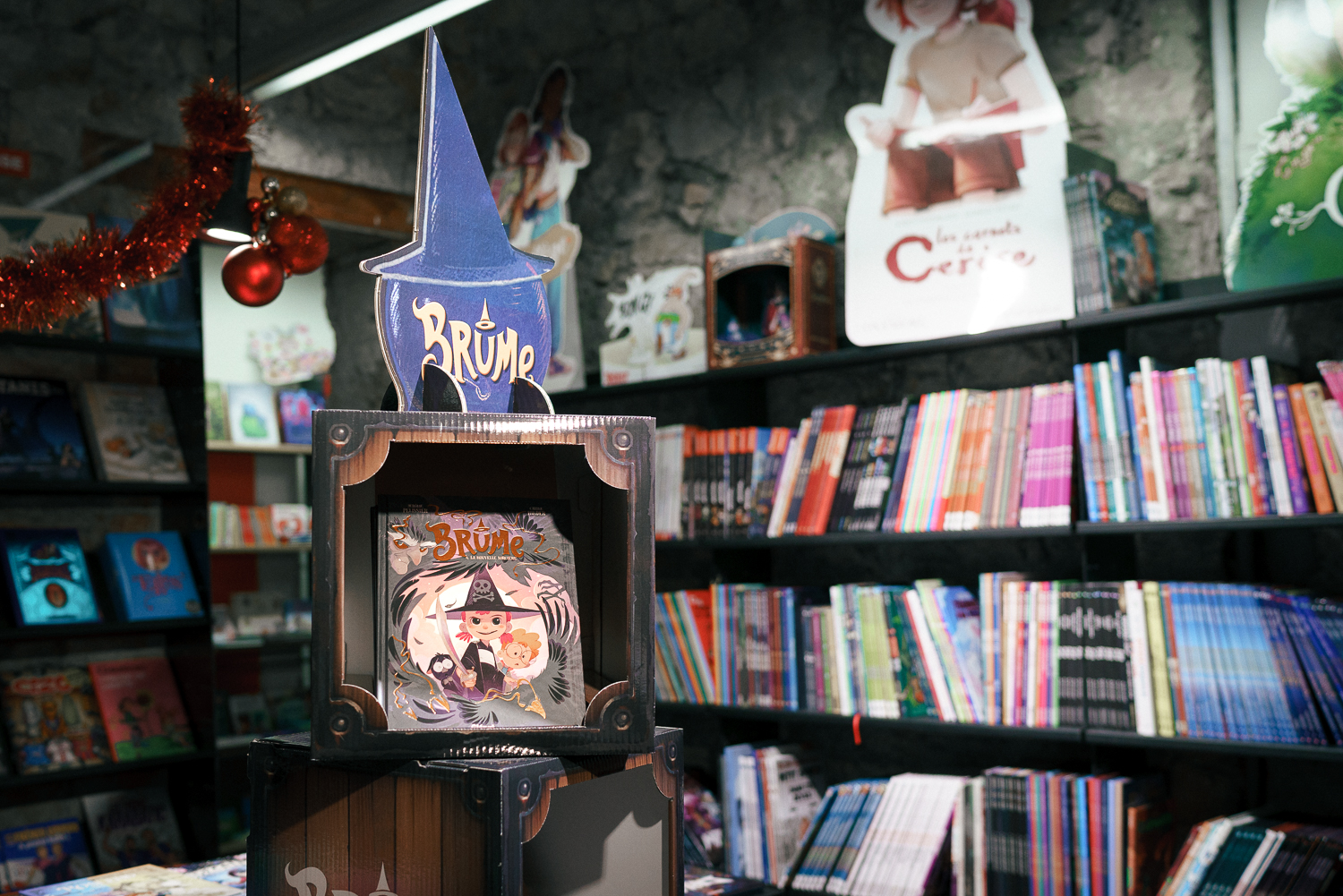 sélection bd à la librairie glénat, spécialiste bande dessinées à grenoble