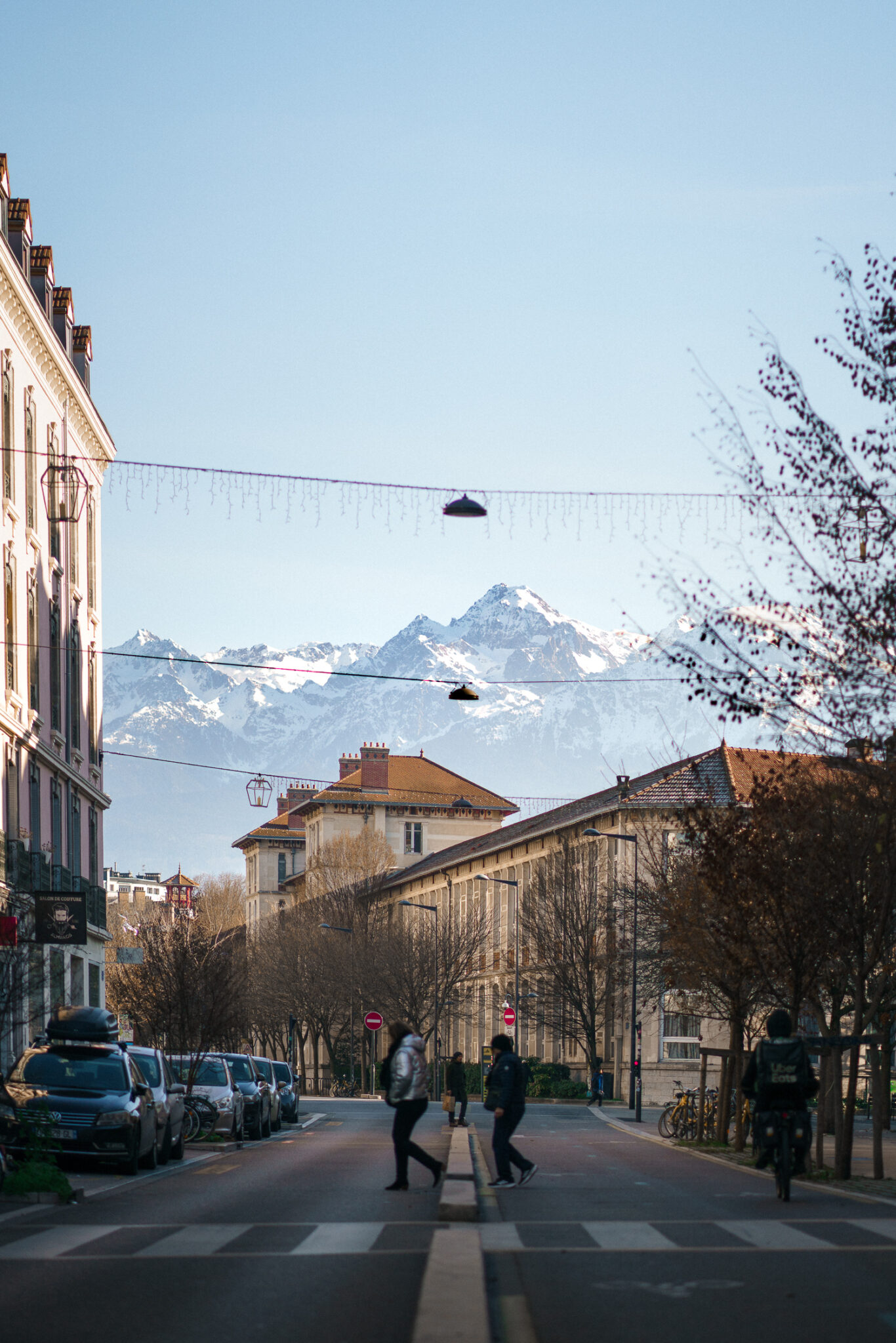 vue sur le massif de Belledonne cours berriat à grenoble