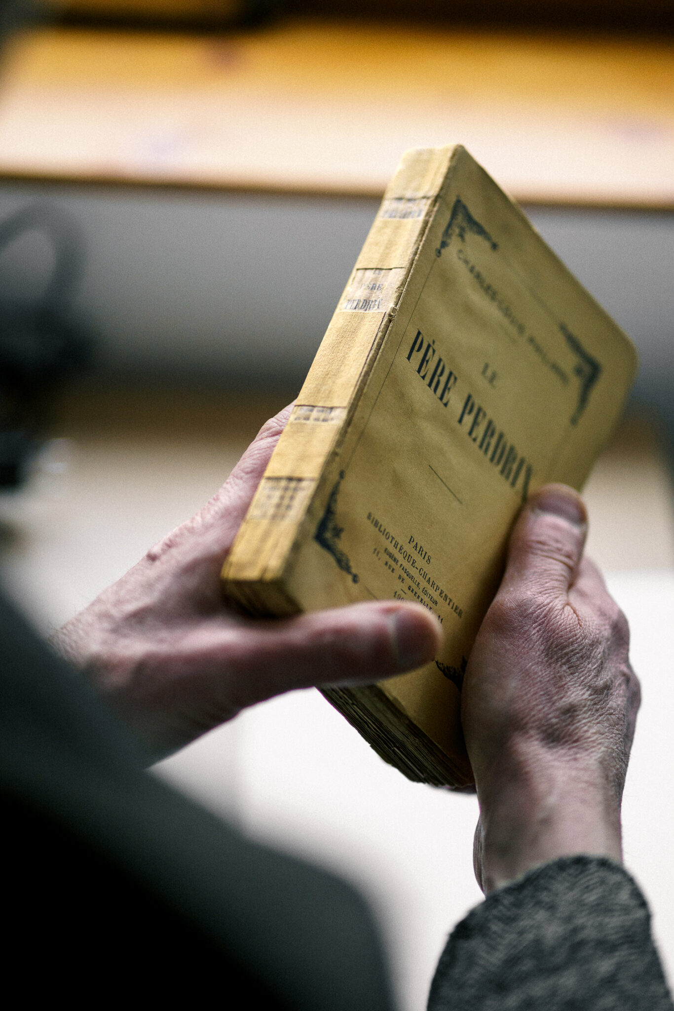 livre de l'association bouquins sans frontières à grenoble